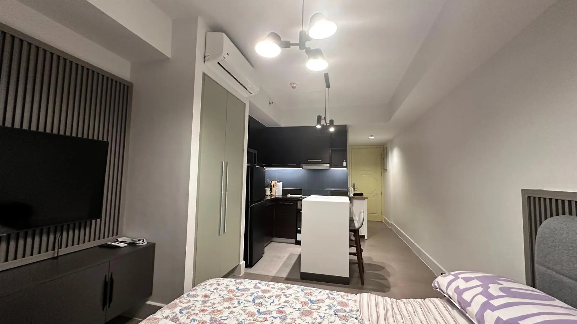 Apartment Cozy Home In The City Centre Manila